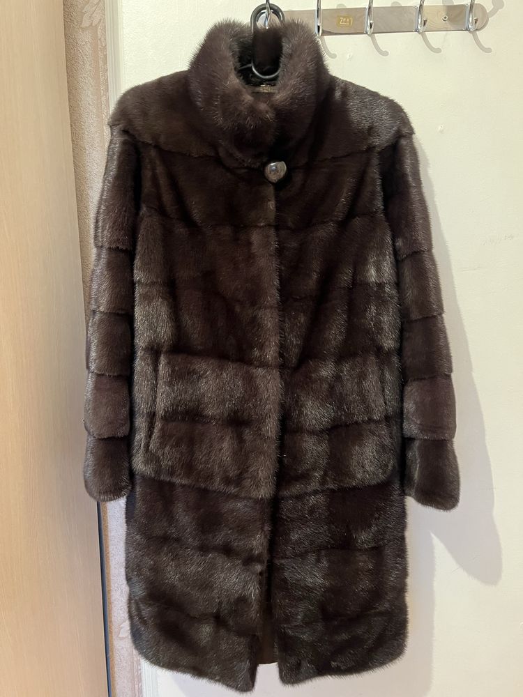 Продам норковую шубу б/у