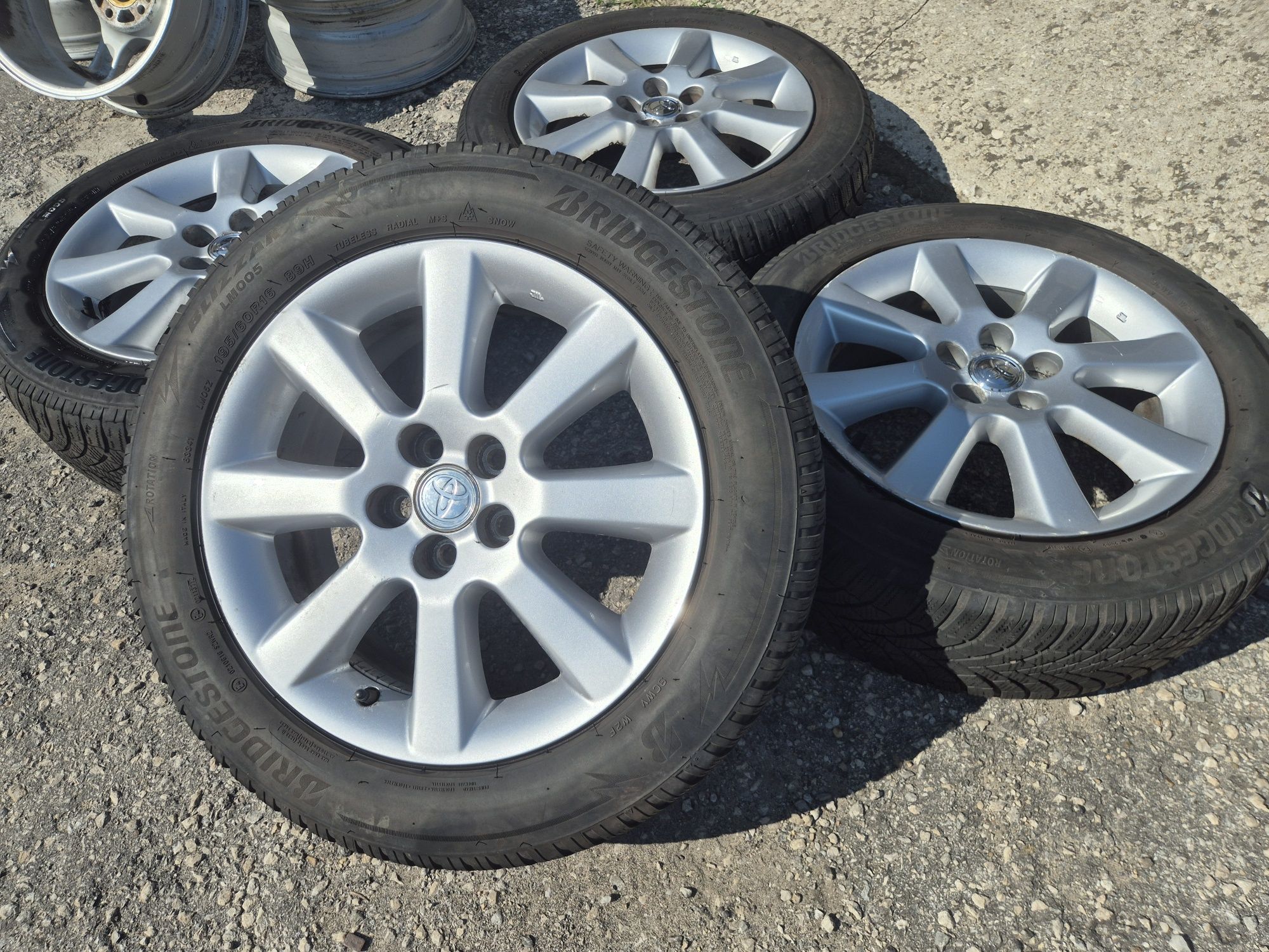 5х100/16 с гуми Toyota 5х100/16 Тойота