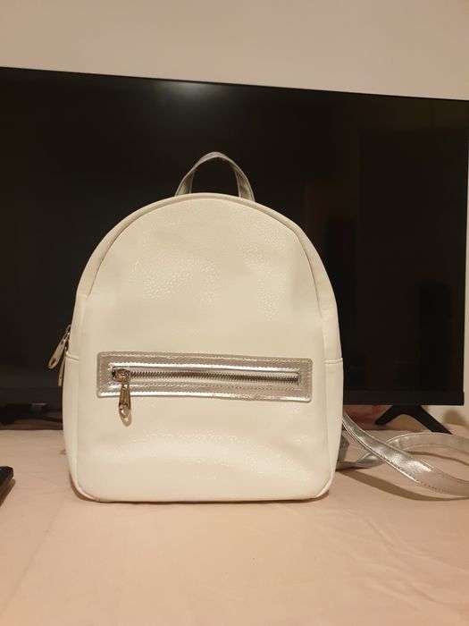 Дамски чанти!Сред тях има и естествена кожа!