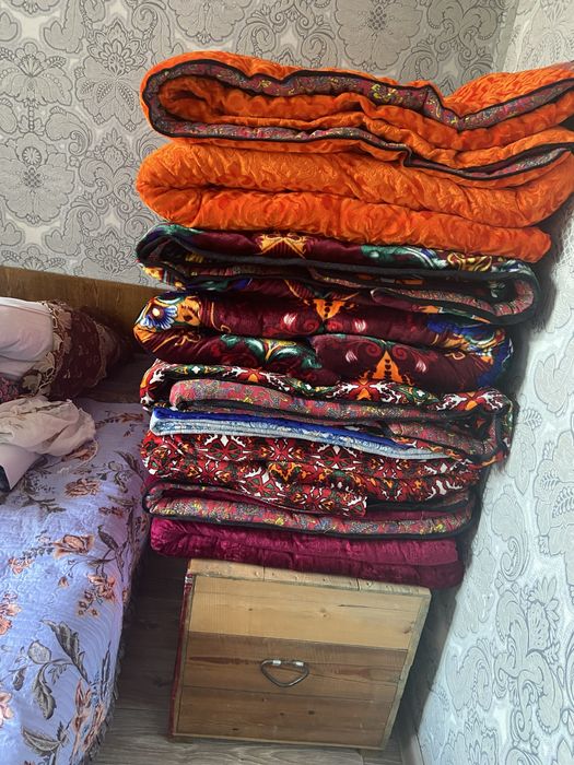 Корпе вместе с сундуком