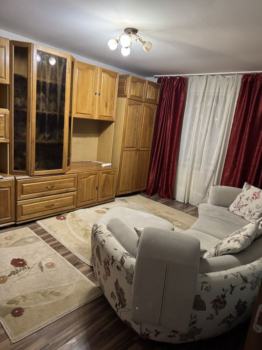 Apartament de inchiriat