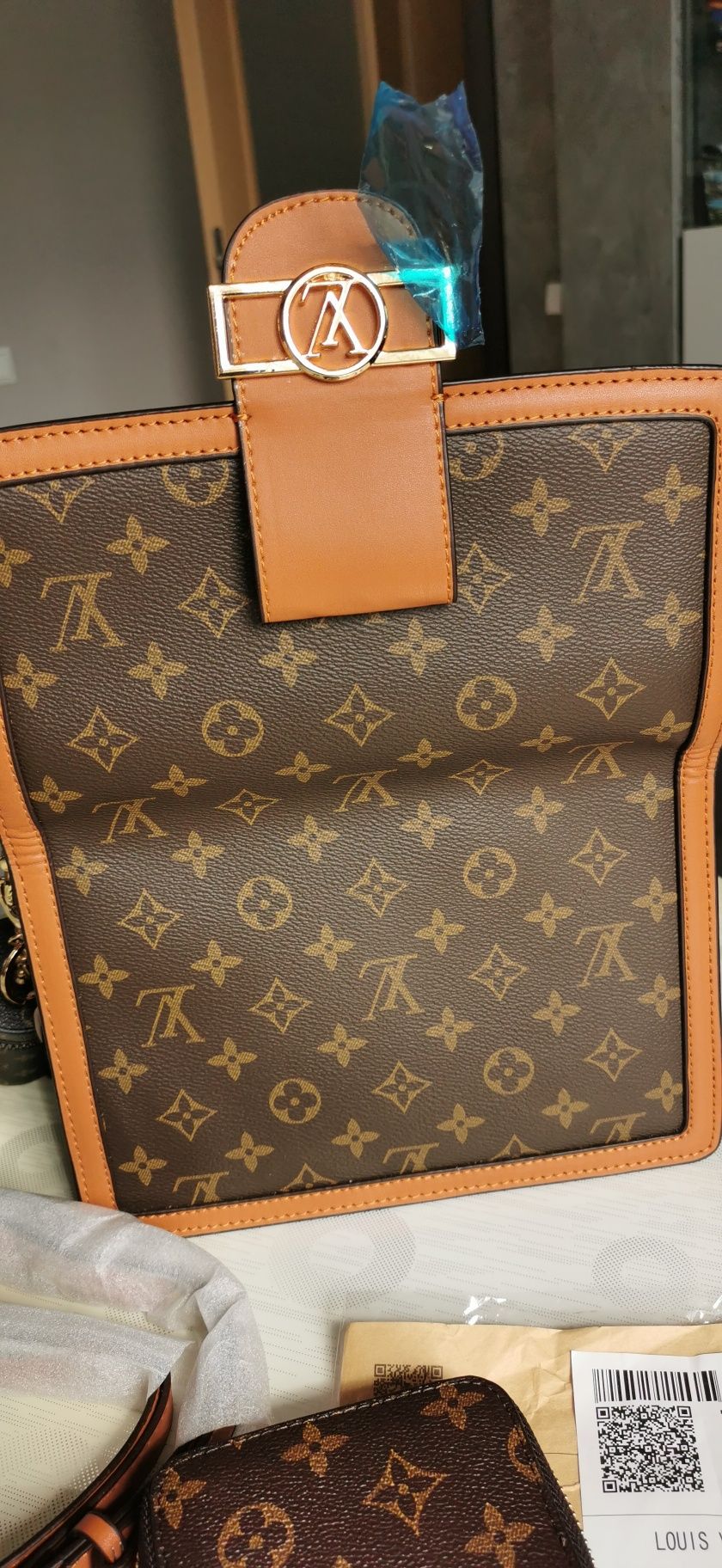 LOUIS VUITTON дамска чанта нова