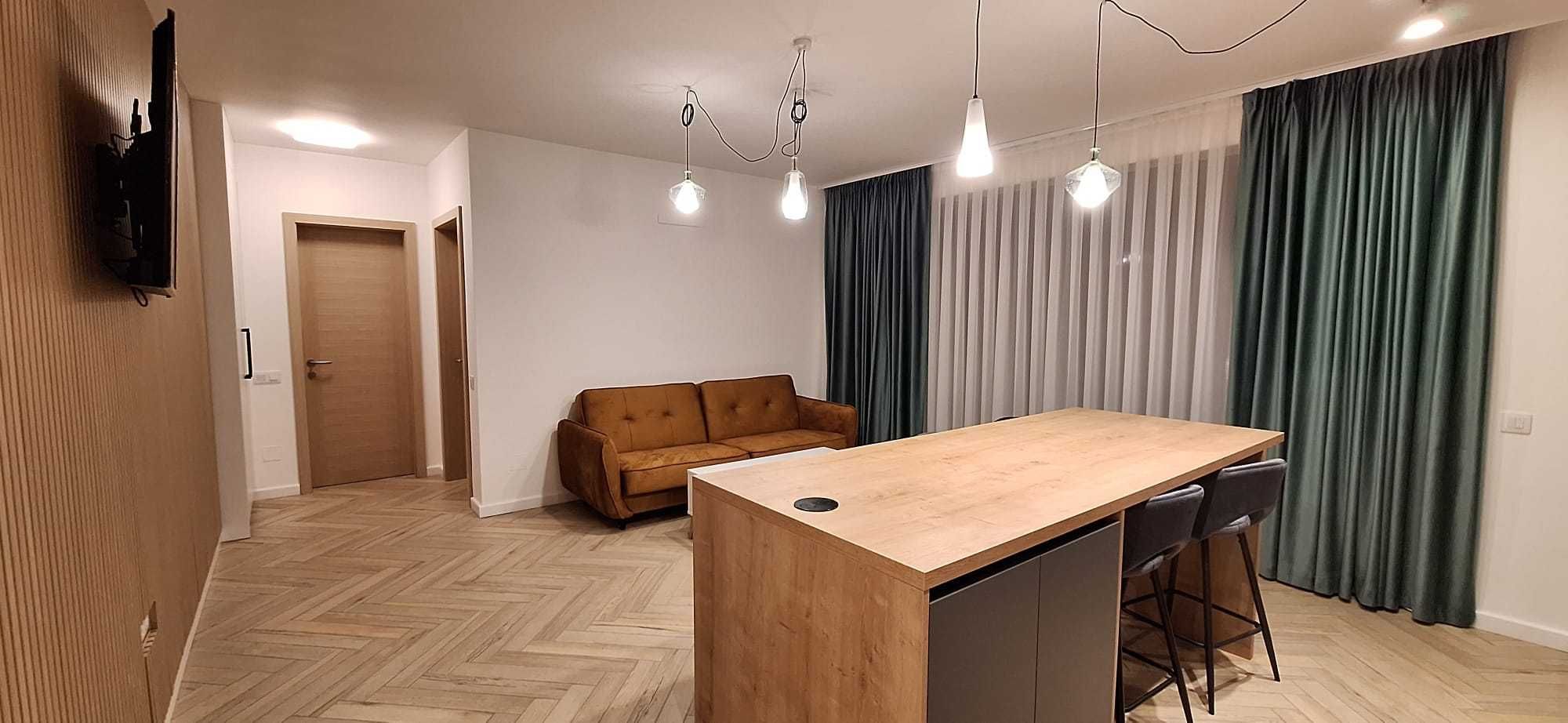 Apartament 2 camere, Centru, finisat, mobilat si utilat, cu CF