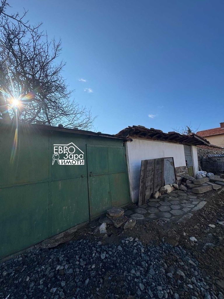 Продава се Къща в с. Люляк, Област Стара Загора - 160 кв.м за 450 €/кв.м - Снимка #1