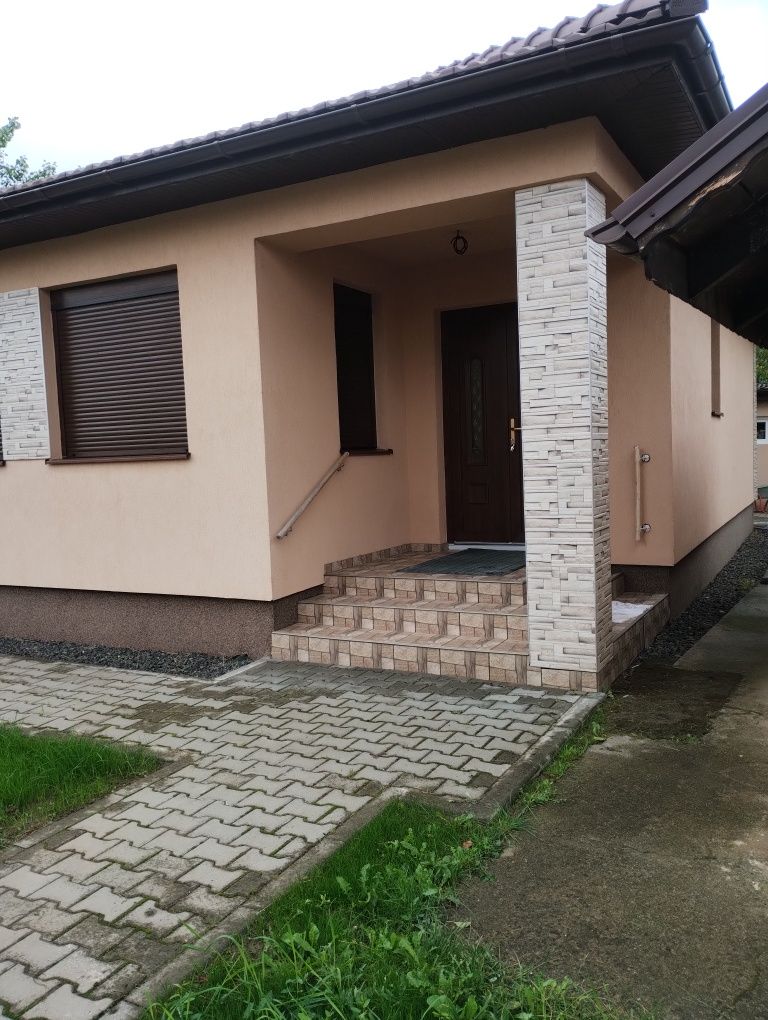 Casă individuală de vanzare! Ghiroda.