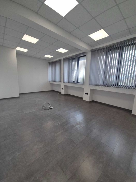 Офис под наем в бизнес сграда