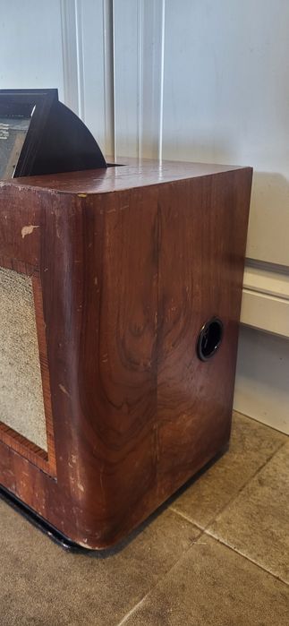 Philips Romanza 

Радиоприемника е в много д