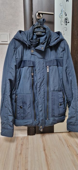 Мужская куртка фирмы саваж, состояний хорошее, куча карманов,.