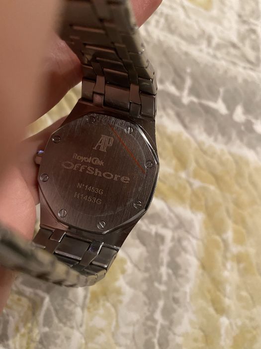 Часовник Audemars Piguet сив