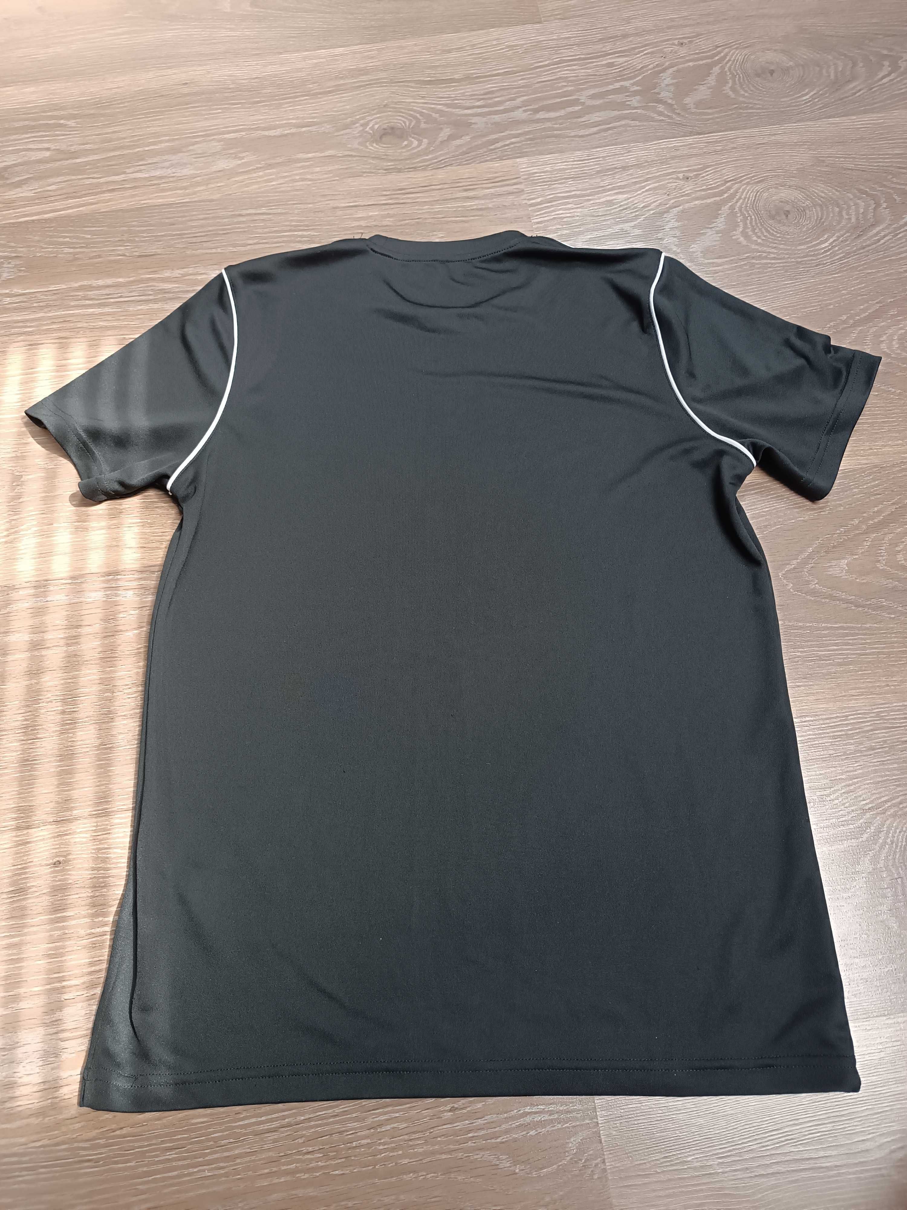Спортна тениска Nike