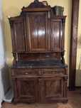 Dulap vintage sculptat