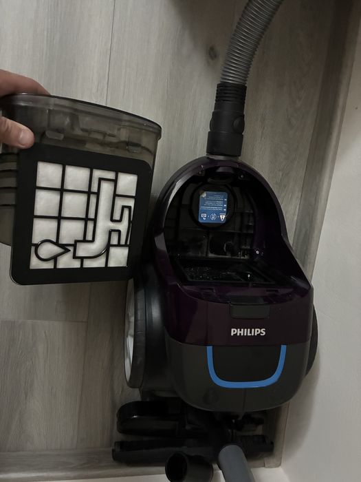 Прахосмукачка Philips 3000 Series
