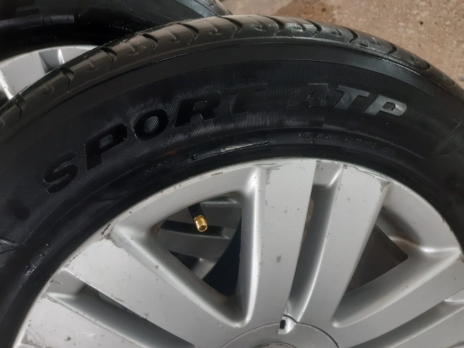 Продам диска с летный резиной 205/60 R16