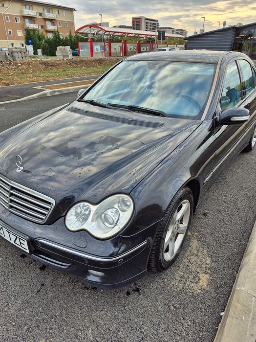 Mercedes-Benz C220 CDI Avantgarde 2006 – 160 CP, Automat, Navi, Piele