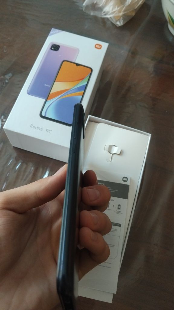 Redmi 9C 4+1 aperativka 64gb xotira
