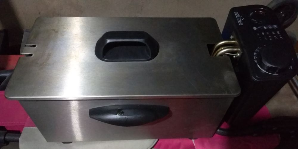 Фритюрница продам