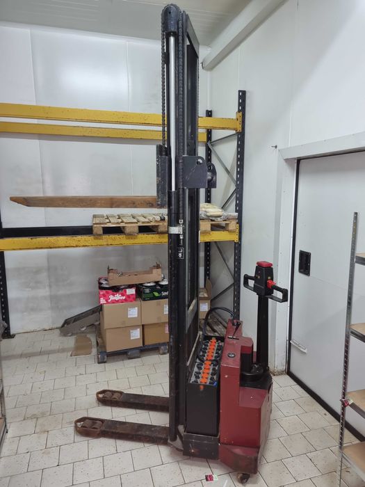 Стакер Балканкар - Електрическа палетна количка