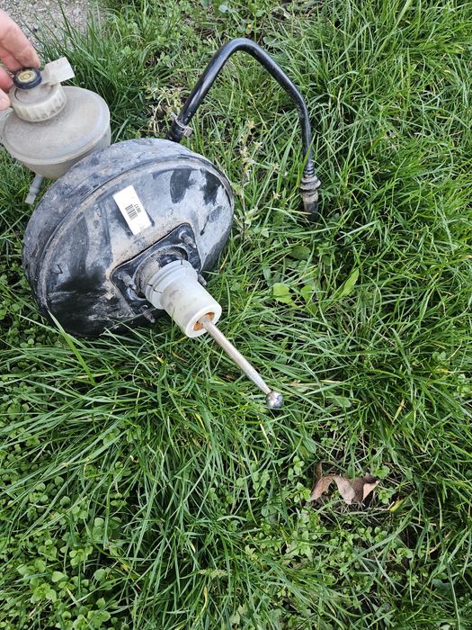 Сервоуселвател с помпа