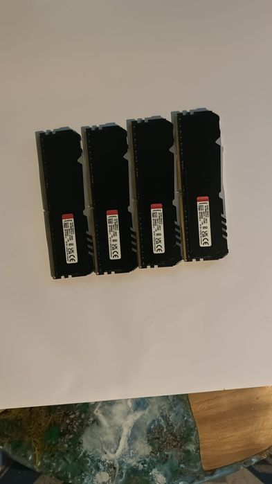 Kingston FURY Beast RGB DDR4 3600 MHz – 32GB (4×8GB) – impecabile