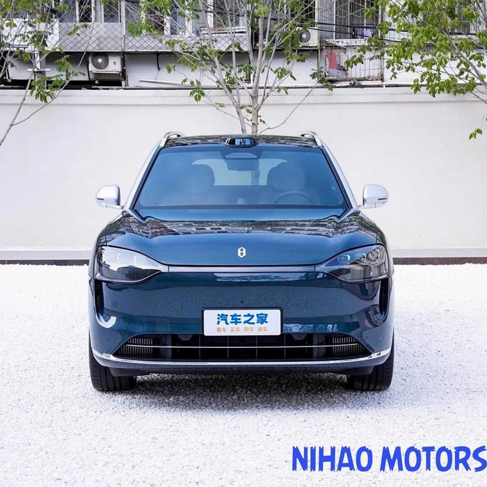 AITO M9 Hybrid — (Под заказ)
