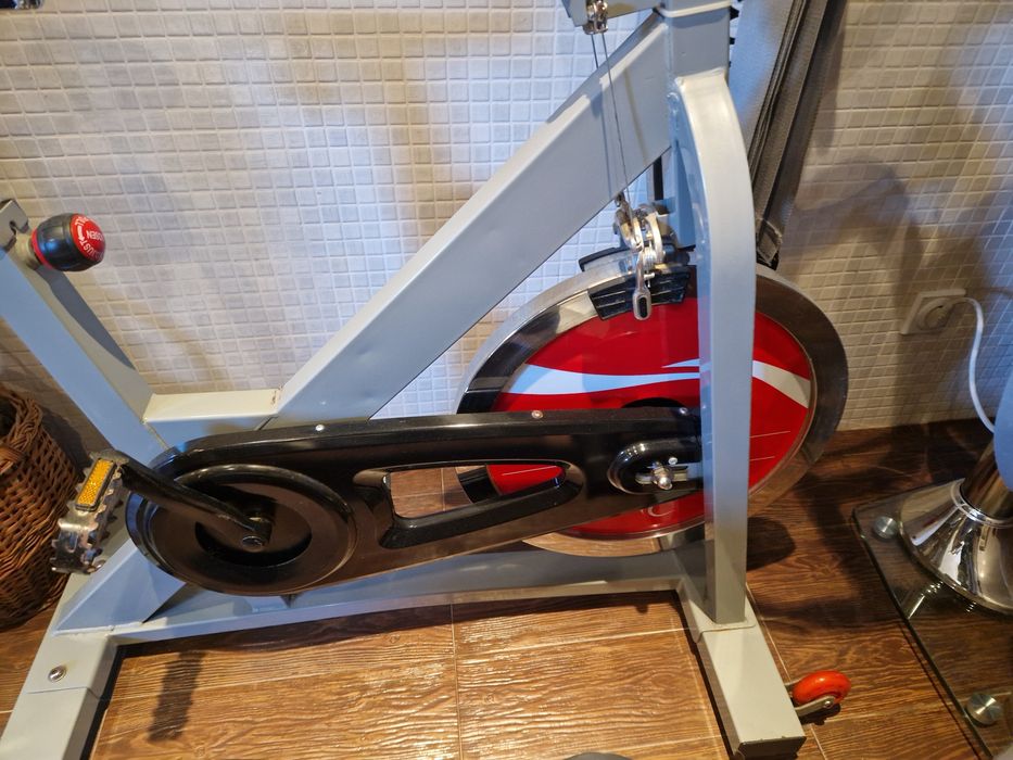 Спининг Байк- не използван никога