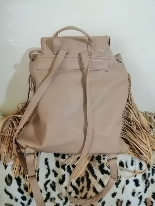 Vand rucsac cu franjuri