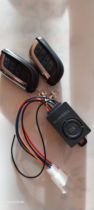 Триколка . Аларма и контактен ключ за триколка