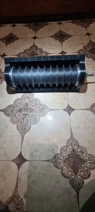 Машина ролка за протеинови топчета 20мм.