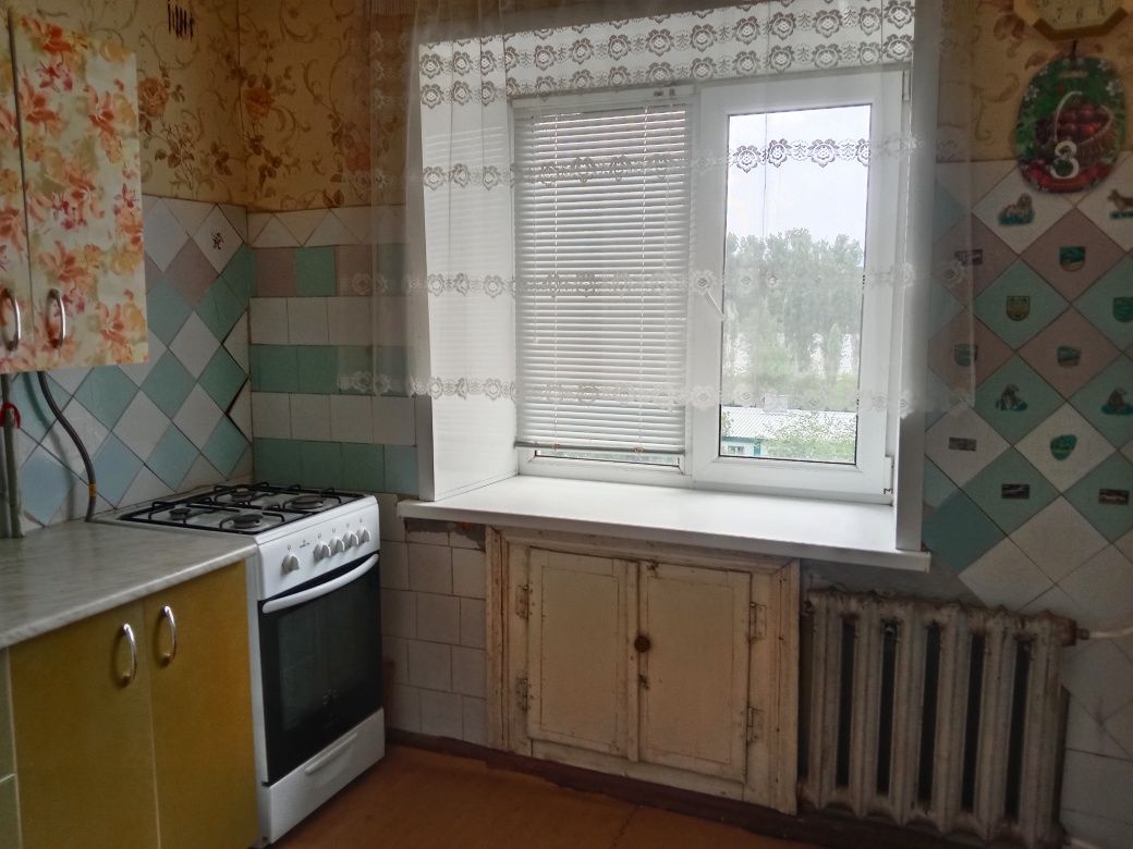 Продам 3 комн.кв.возле 23 школы,ост.Детская больница,кирп.дом