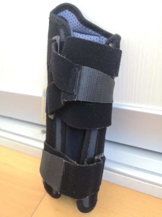 Atela orteza incheietura suport antebrat Arcus pentru mana dreapta