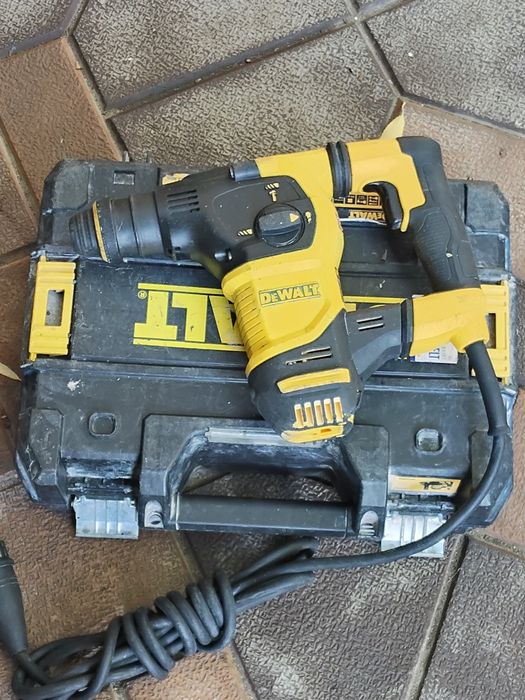 Rotopercutor DEWALT D 25333 in stare excelenta