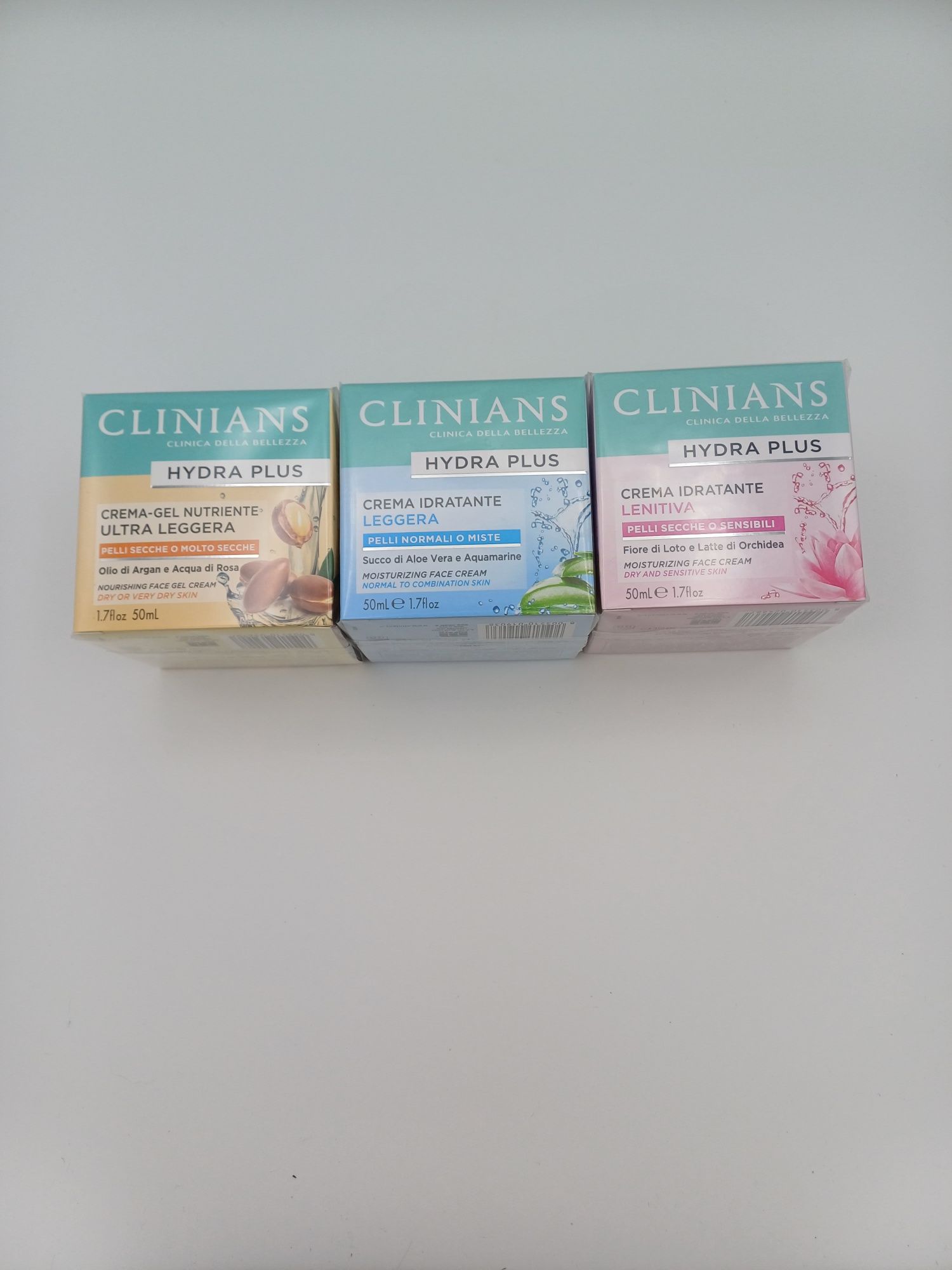 Crema de față Clinians 50ml ,disponibil în trei versiuni.