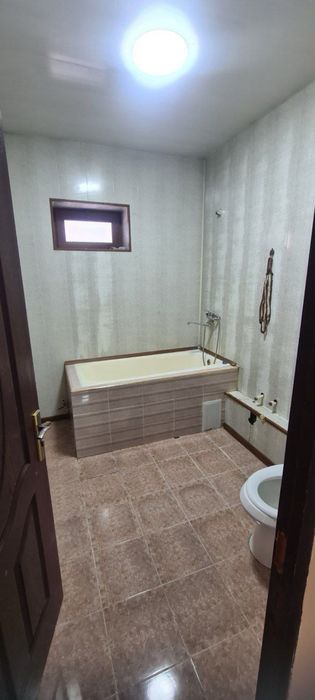 Аренда 2 комнатной квартиры на 1-этаже Юнусабад 18-квартал