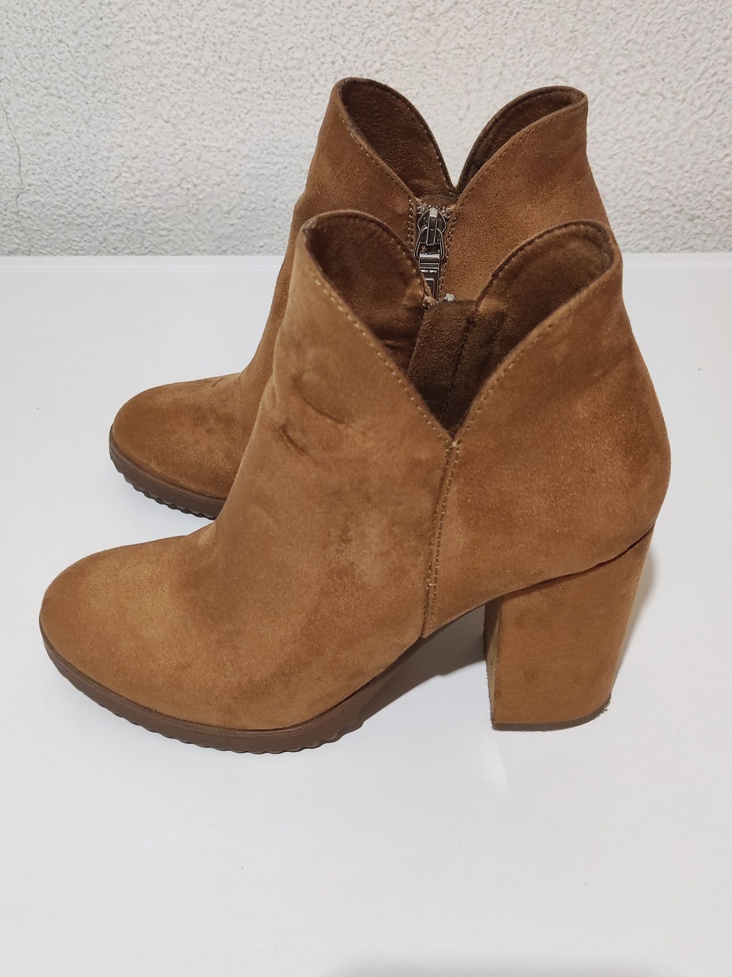 Дамски боти Bershka