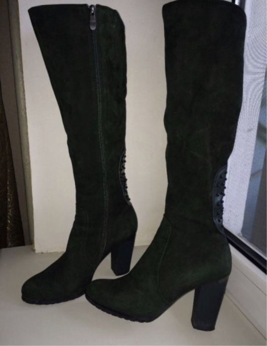 Женские кожаные сапоги