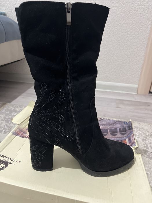 Продается женские сапоги рр 38