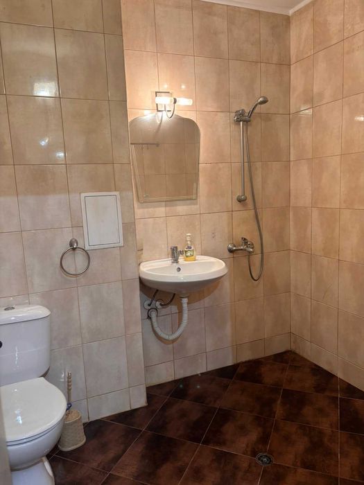 Дава се под наем Многостаен апартамент в София, Изток - 140 кв.м за 1000 € - Снимка #12