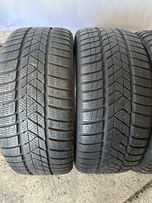 225/45/17 Pirelli dot22
