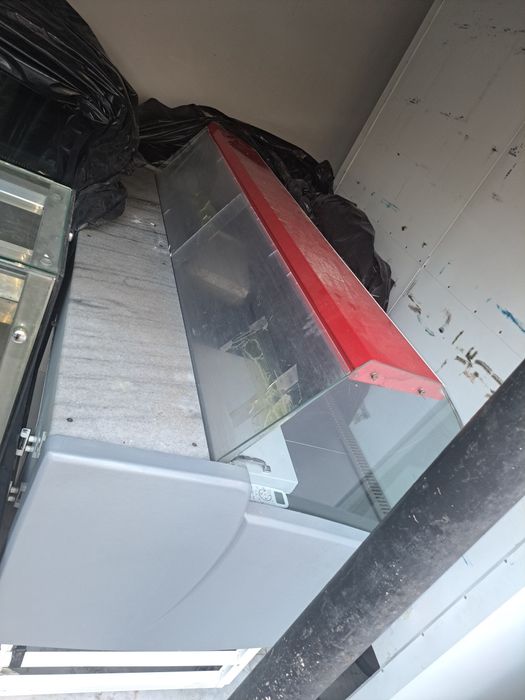 Vitrina muzlatgich 1 sht bor