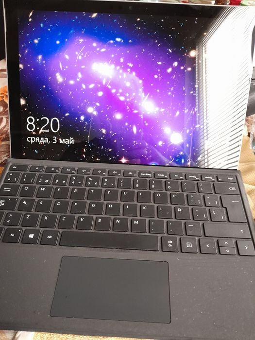 Таблет лаптоп Microsoft Surface Pro 5 17 96