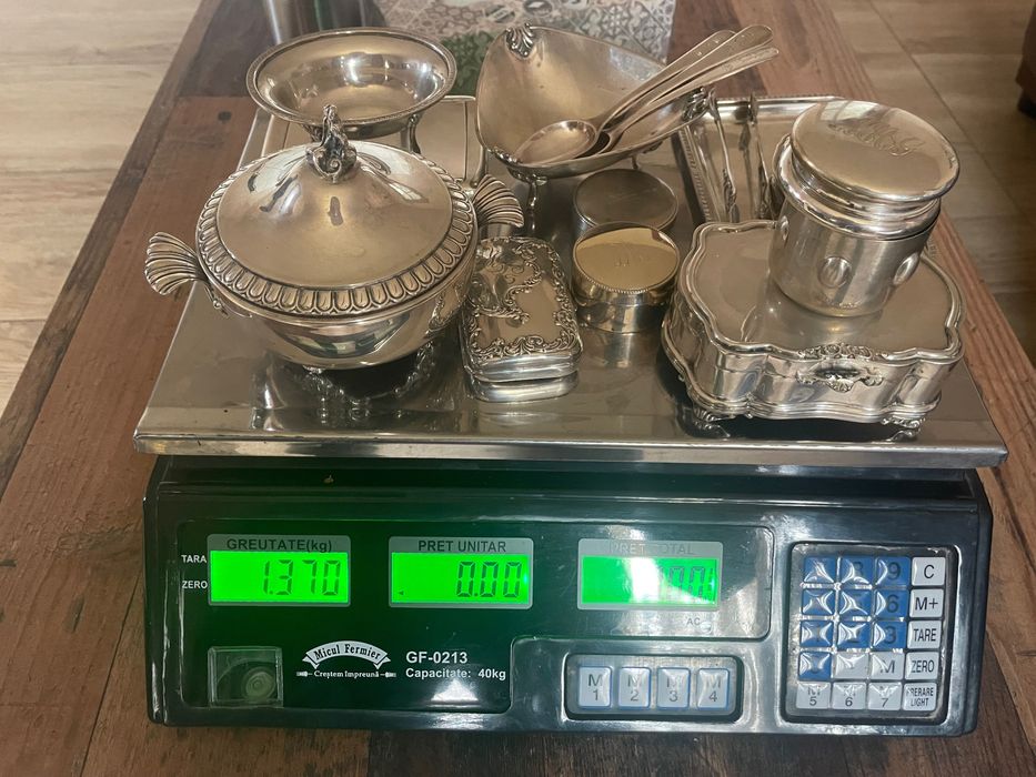 Lot obiecte din argint și antichități