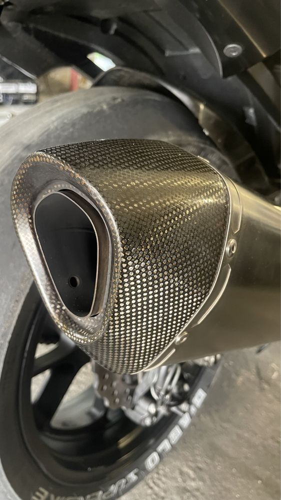 Finala Akrapovic