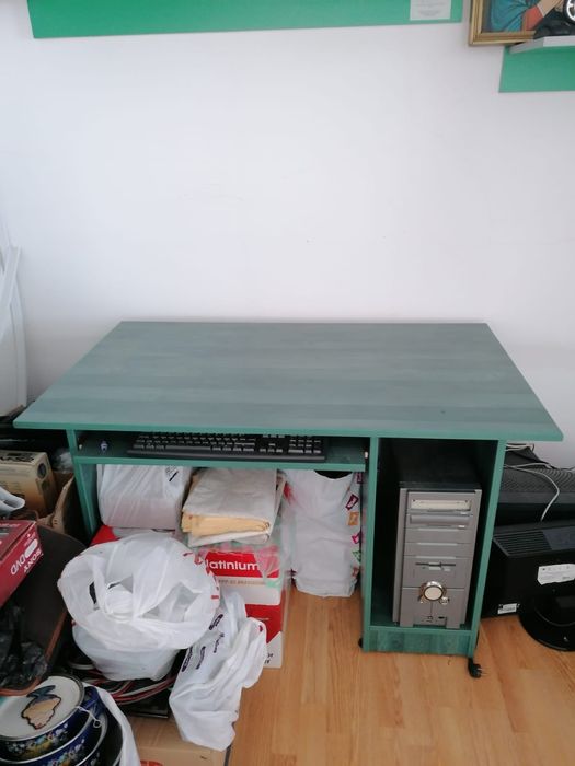 Vând dulap,mobila,birouri, comode,impecabile