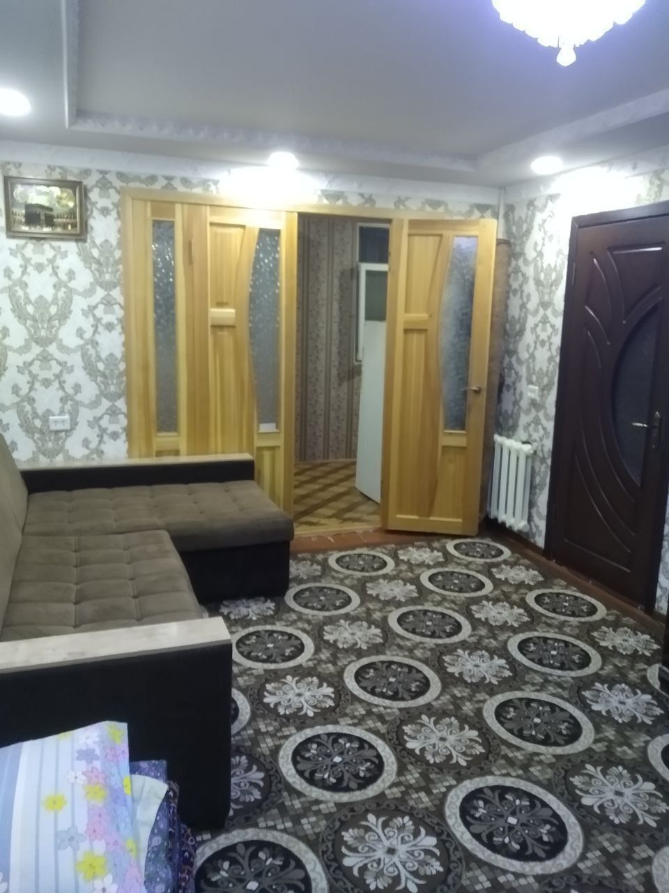 Barakali g'ishtli 2 xona uy sotiladi