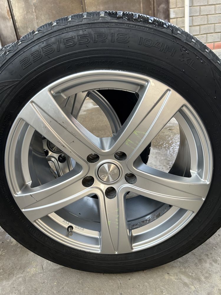 Продам шины с дисками Nokian WR SUV3 235/55 R18 104H в комплекте