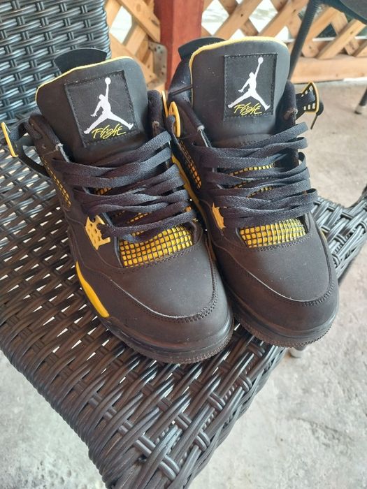 Jordan 4 yellow thunder