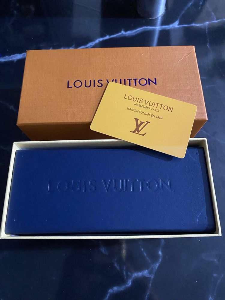 Оригинални очила Louis Vuitton – нови, с кутия и всички аксесоари