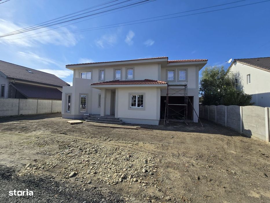 Casă individuală Locație centrală Toate utilitățile La asfalt–M.Veche