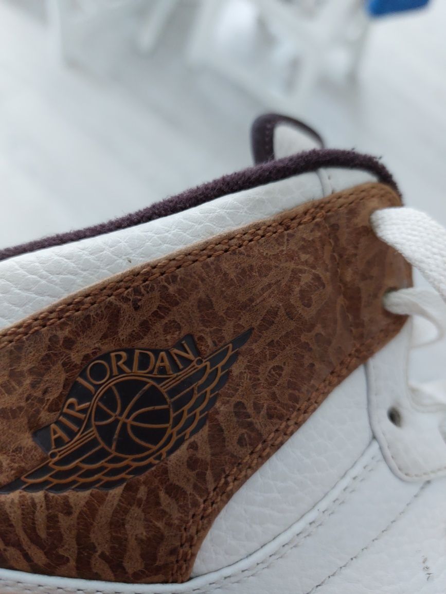 Jordan 1 rétro high strap white madeira ginger .