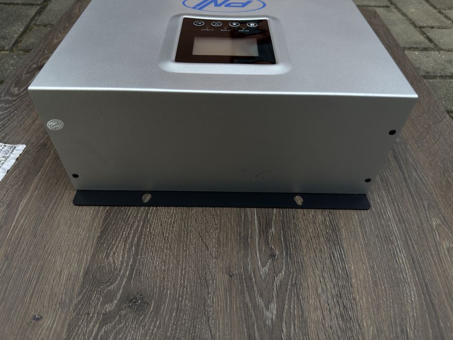 Invertor PNI Green House SC1800B